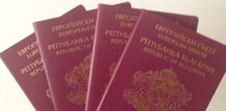 Четири милиона от чужбина чакат български паспорти