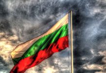 Това го няма в учебниците! Кой е авторът на българския трибагреник?