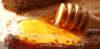 Намажете мед и канела върху филия и яжте всеки ден – ето защо…