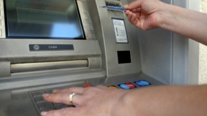 Голяма опасност дебне всички, които теглят пари от банкоматите! ВИНАГИ следвайте тези препоръки, ако не искате да патите жестоко