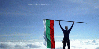Кои от успелите българи са ангажирани директно или индиректно със съдбата на родината?