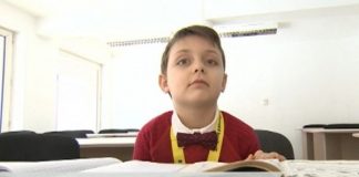 Гордост! 6-годишно българче стана шампион по математика в Тайланд